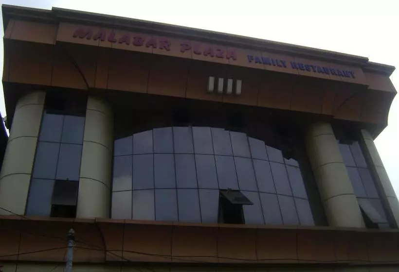 ホテル Malabar Plaza