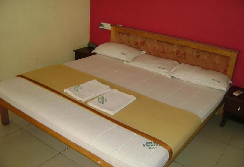 בית מלון כפרי Malabar Plaza