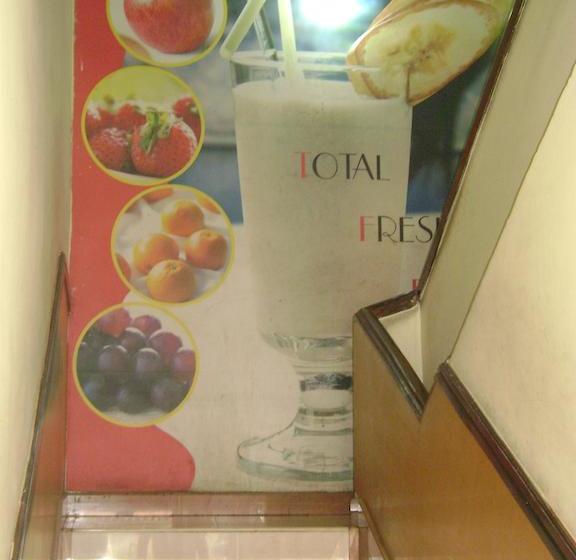 בית מלון כפרי Malabar Plaza