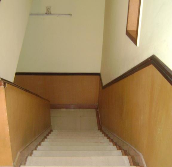 בית מלון כפרי Malabar Plaza