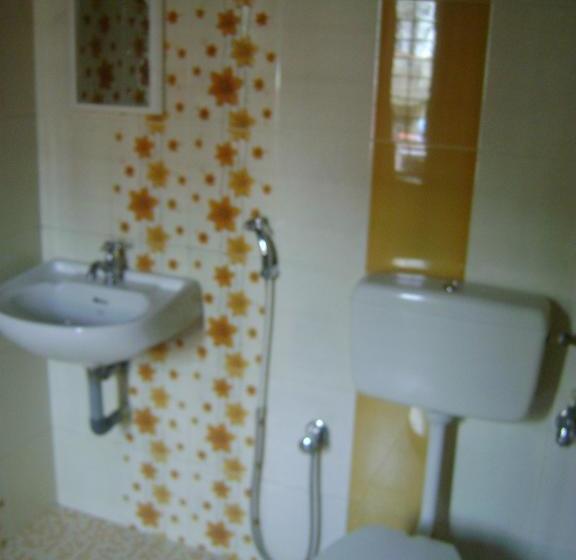 בית מלון כפרי Malabar Plaza