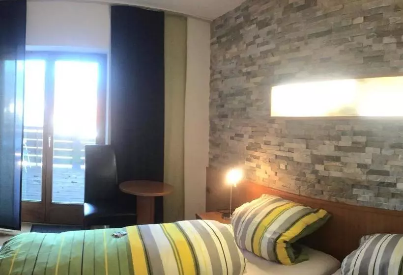 هتل Mehlounge Cafe & Restaurant