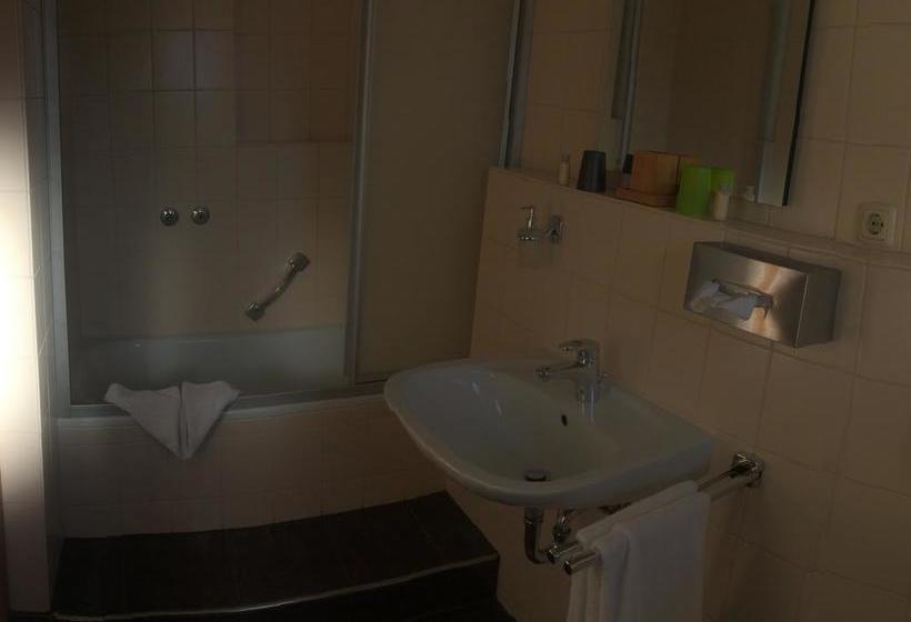 فندق Mehlounge Cafe & Restaurant