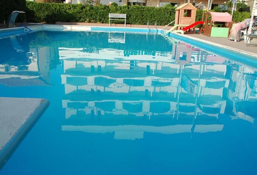 בית מלון כפרי Meritime