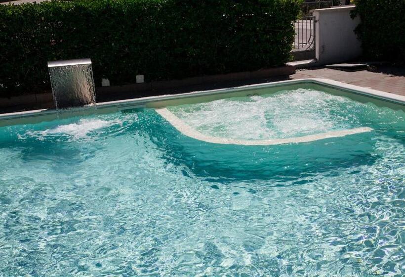 בית מלון כפרי Meritime