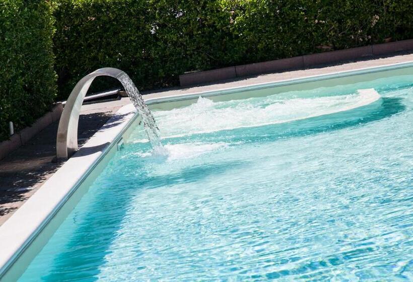 בית מלון כפרי Meritime