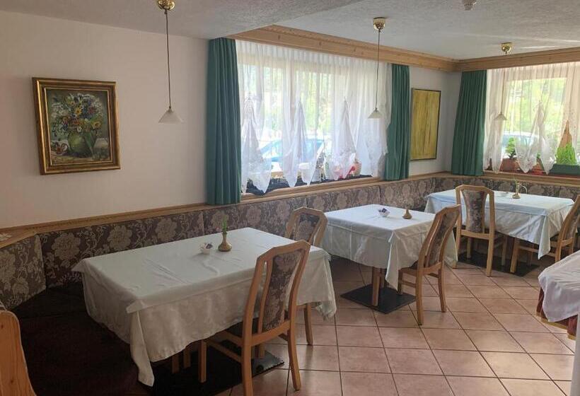 ホテル Residence Garni Stella