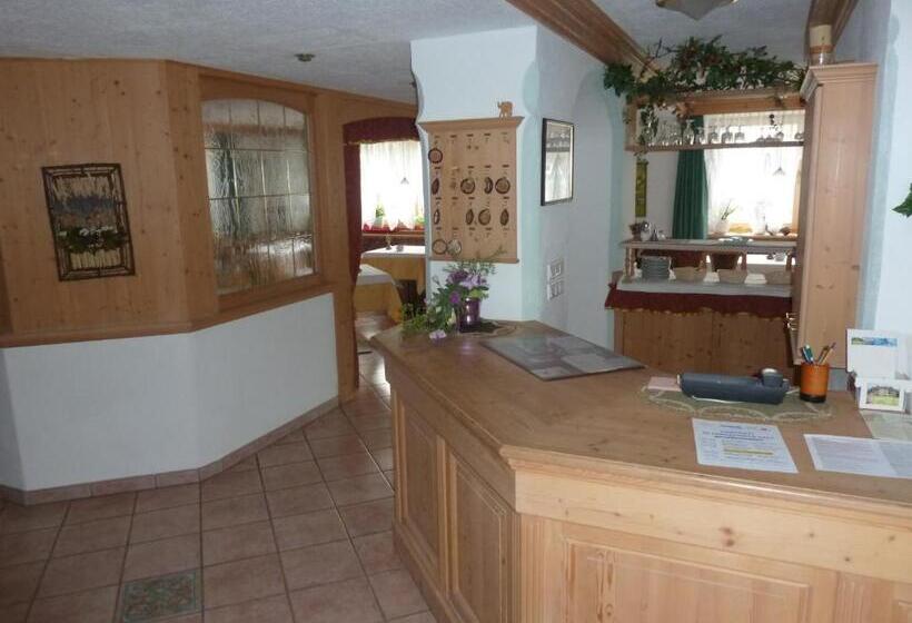 ホテル Residence Garni Stella