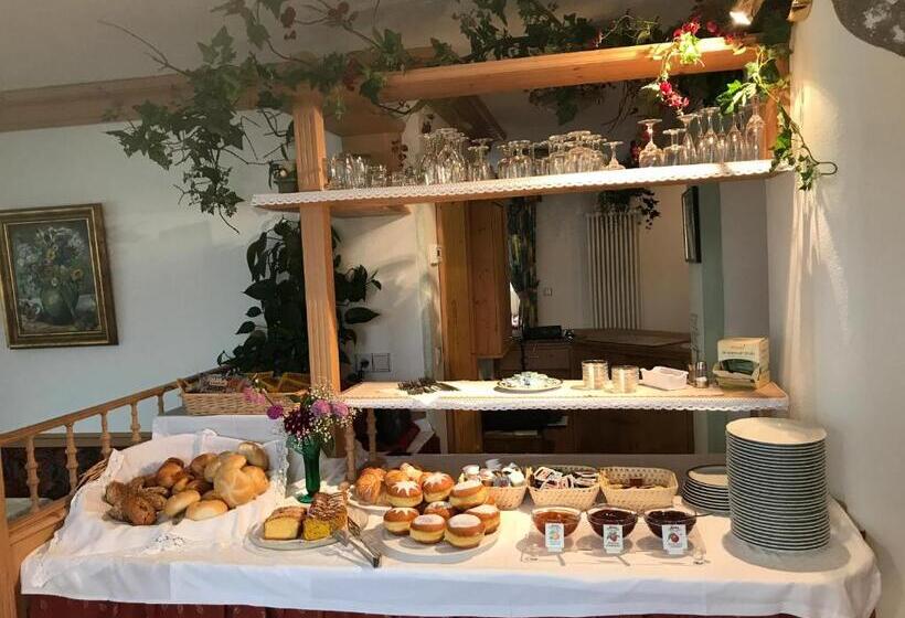 ホテル Residence Garni Stella