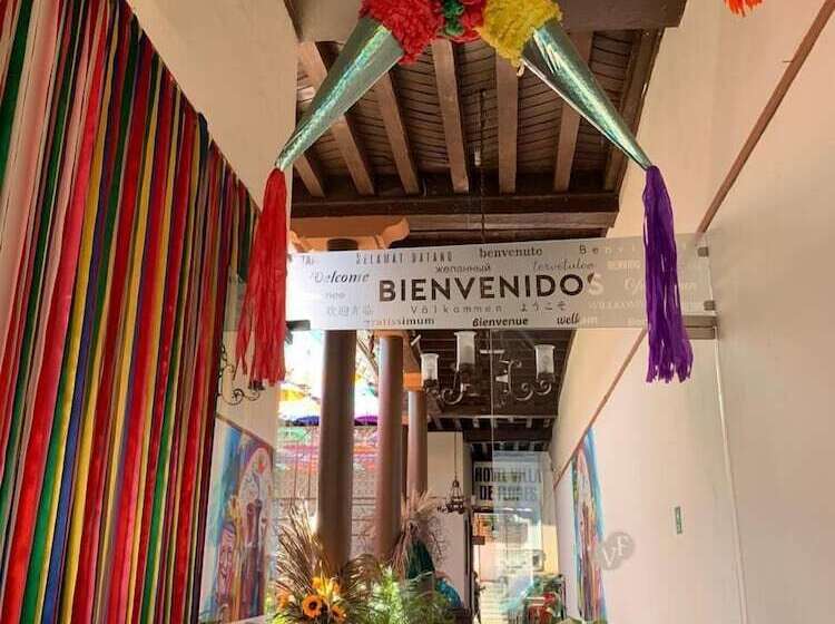 فندق Villa De Flores