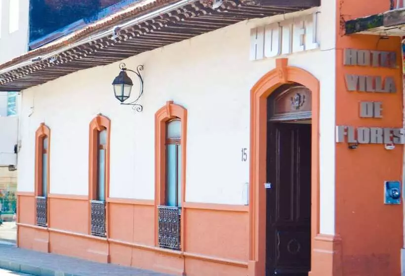 Hotelli Villa De Flores