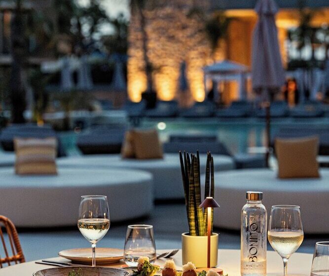 هتل Bonito Ibiza by O Beach