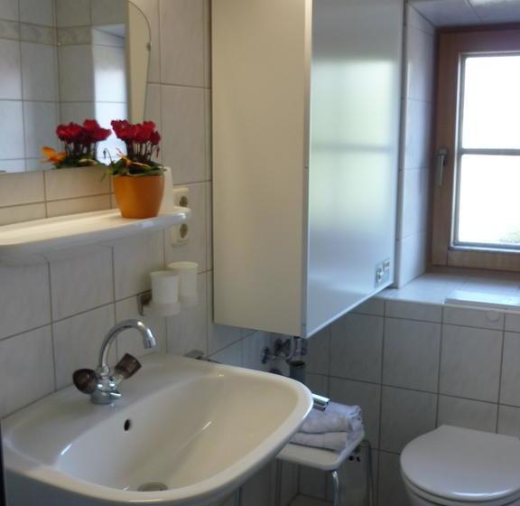 ベッドアンドブレックファースト Ferienwohnung Seppen