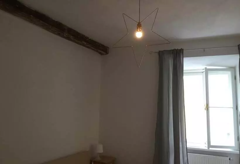 Aamiaismajoitus (B&B) Gasthof Zur Goldenen Sonne