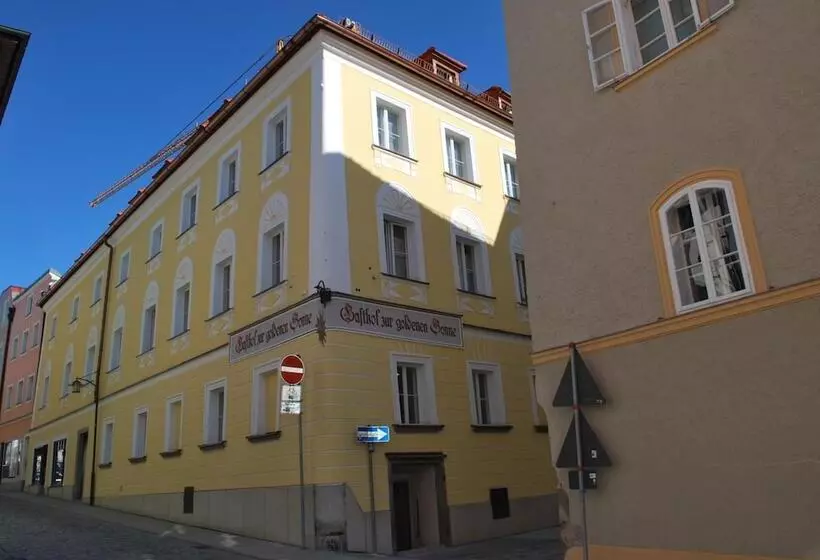 Aamiaismajoitus (B&B) Gasthof Zur Goldenen Sonne