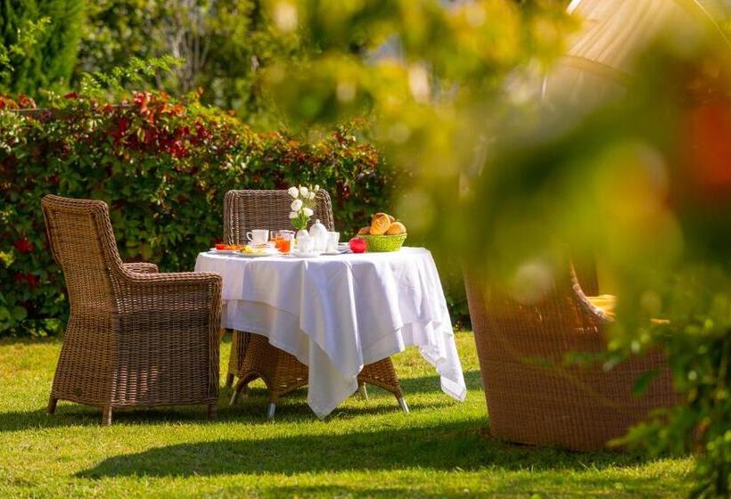 تختخواب و صبحانه Haselgrund