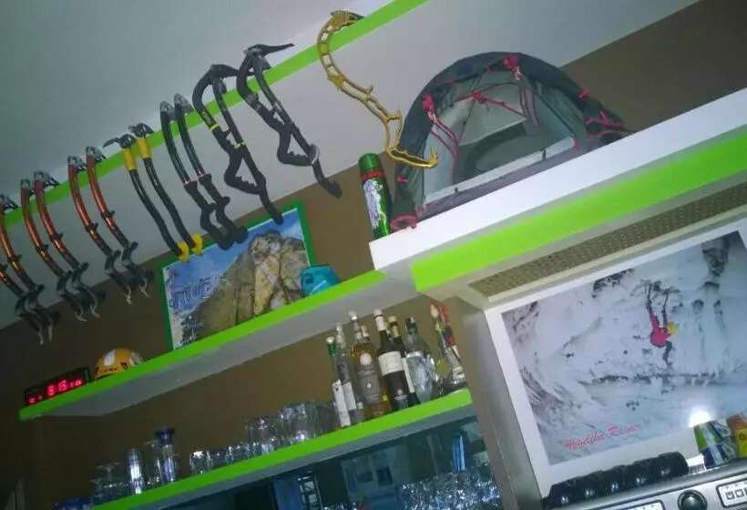 Hotelli Albergo Motta