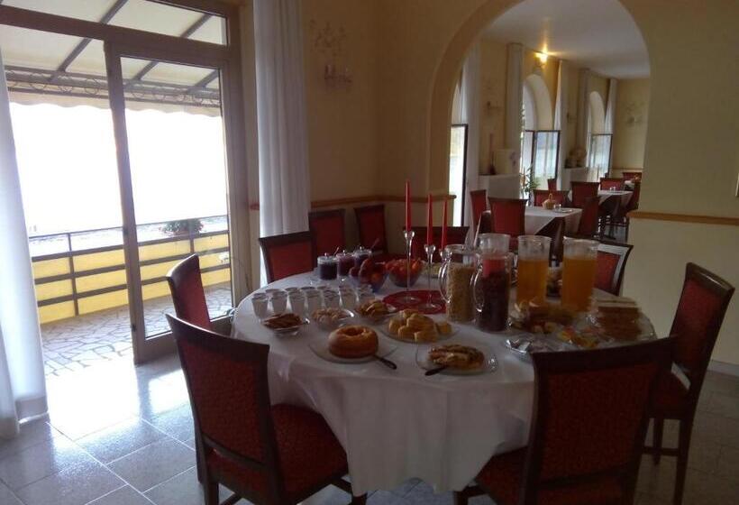 בית מלון כפרי Albergo Motta