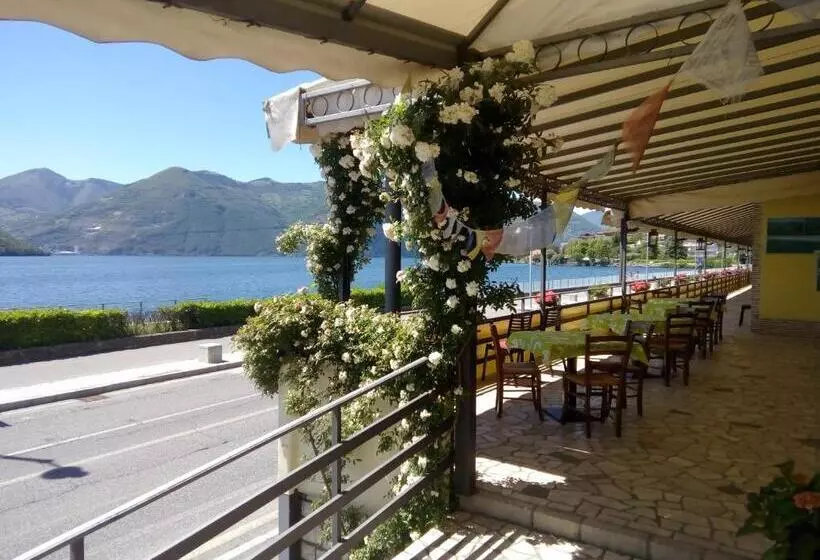 Hotelli Albergo Motta