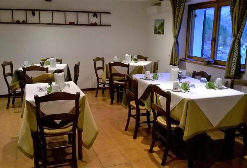 בית מלון כפרי Paradisia