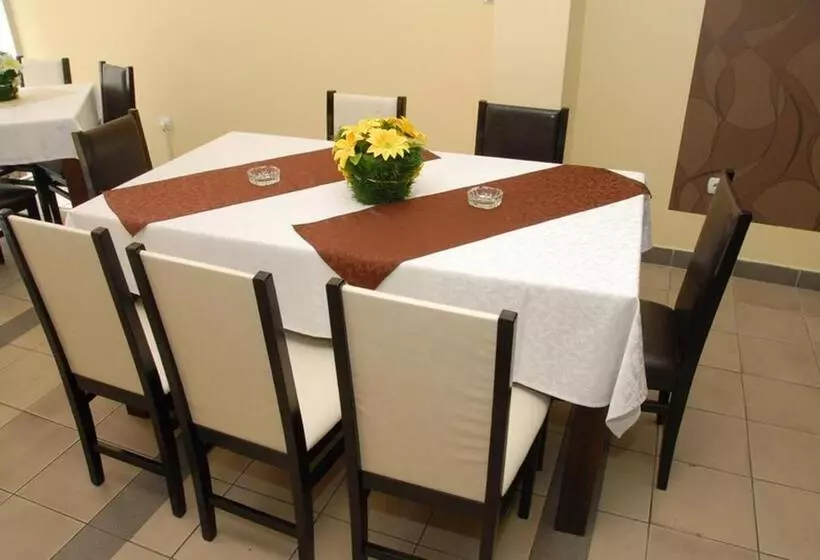 Linda Bed And Breakfast