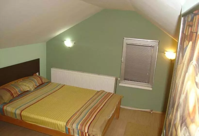 Linda Bed And Breakfast