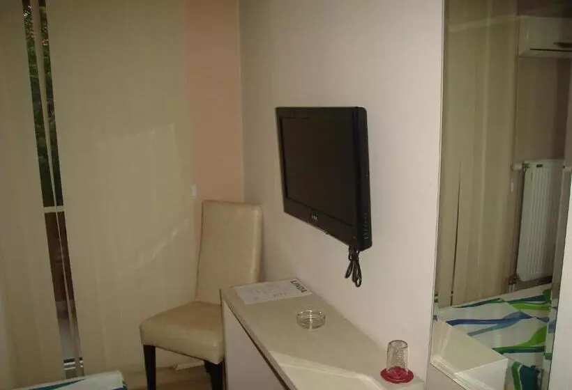 Linda Bed And Breakfast