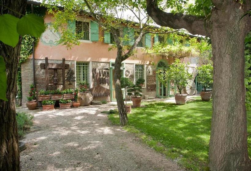 تختخواب و صبحانه Casa Delle Meridiane