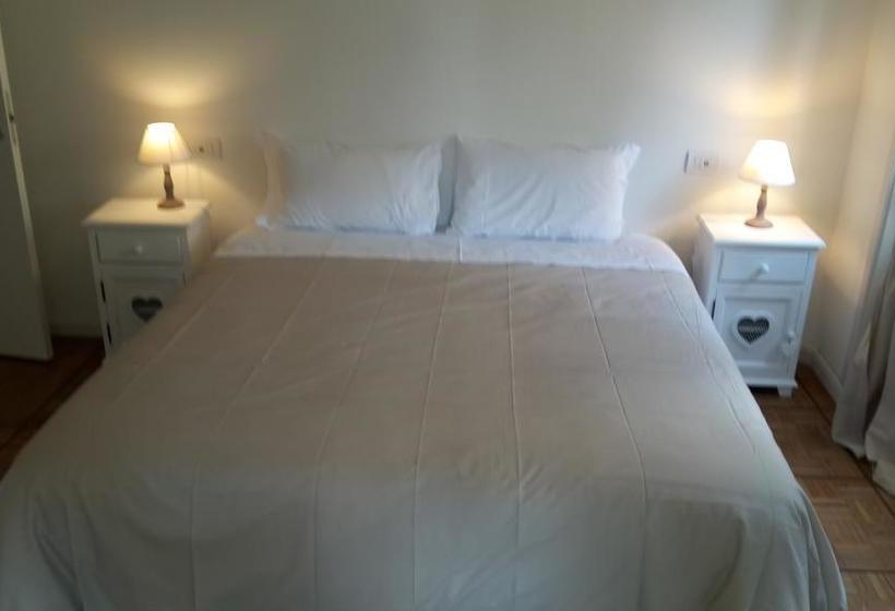 Bed and Breakfast Pixie Dixie & Moses Malone