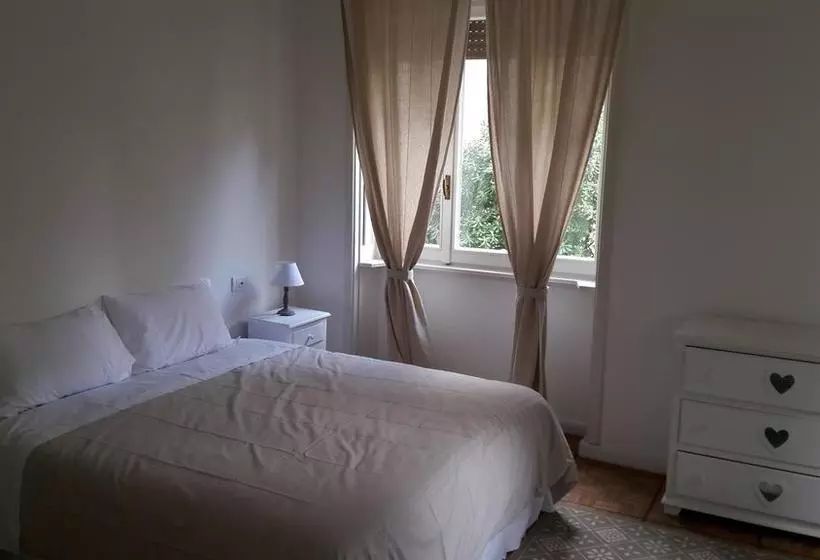 تختخواب و صبحانه Pixie Dixie & Moses Malone