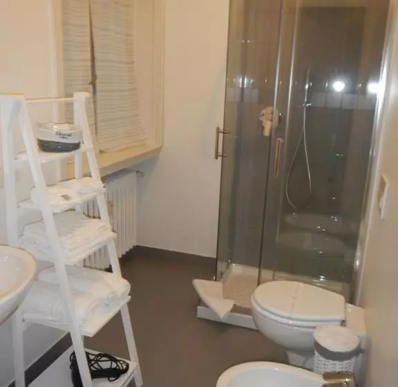 تختخواب و صبحانه Pixie Dixie & Moses Malone