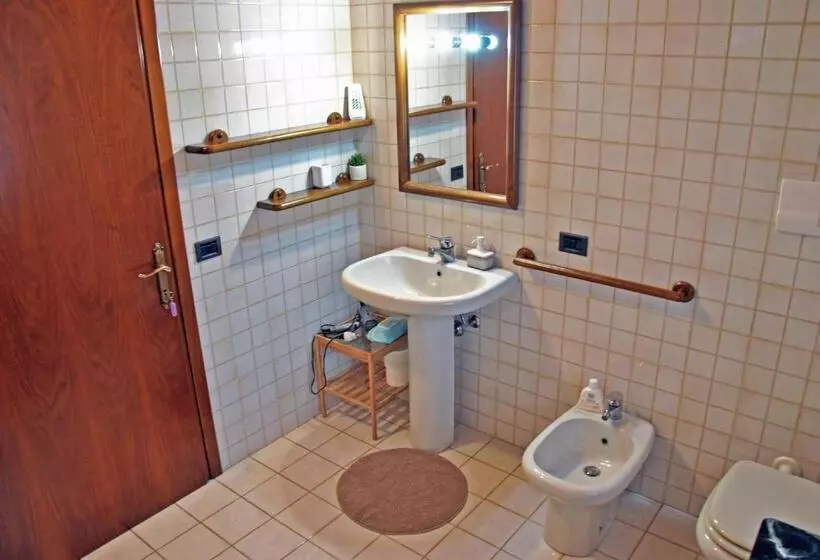 Aamiaismajoitus (B&B) Villa Stefania