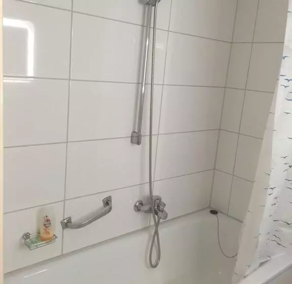 هتل Adler