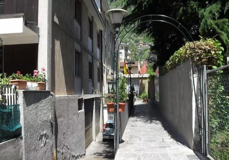 هتل Al Caminetto