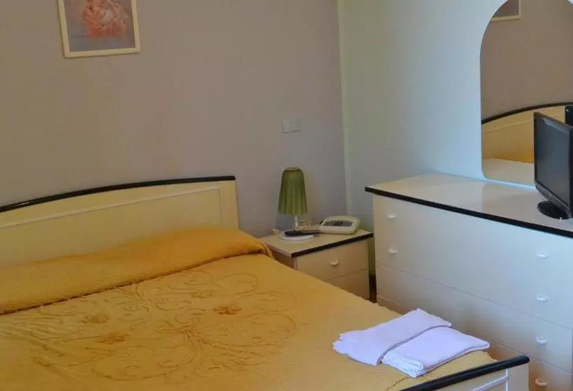 هتل Albergo Escondido