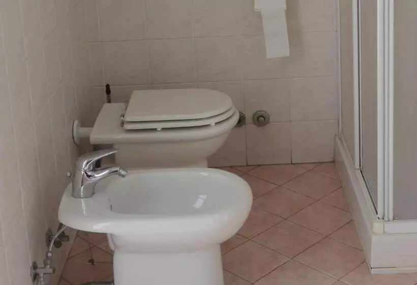 هتل Albergo Escondido
