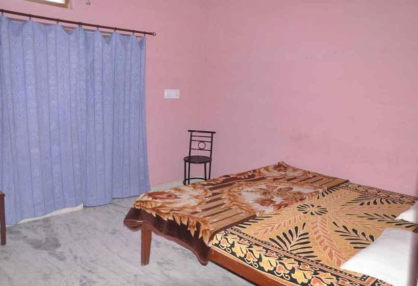 ホテル Aravali Pushkar