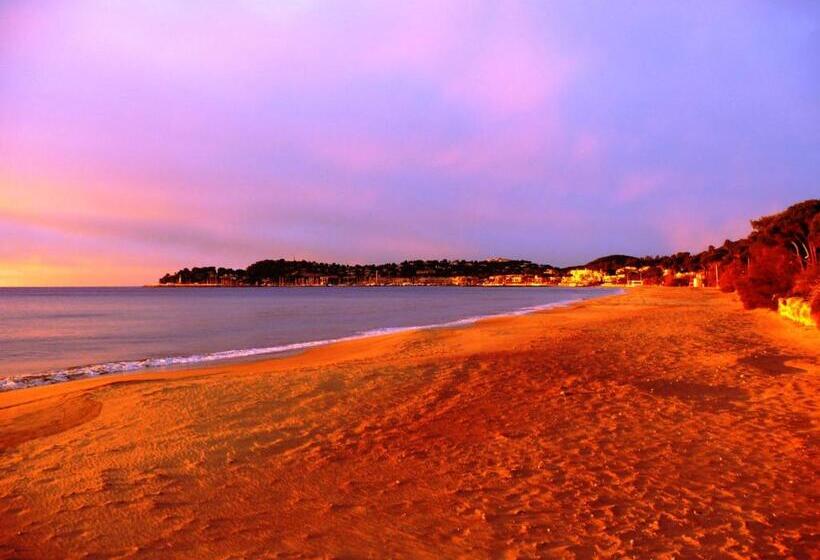 فندق Hôtel Les Eucalyptus