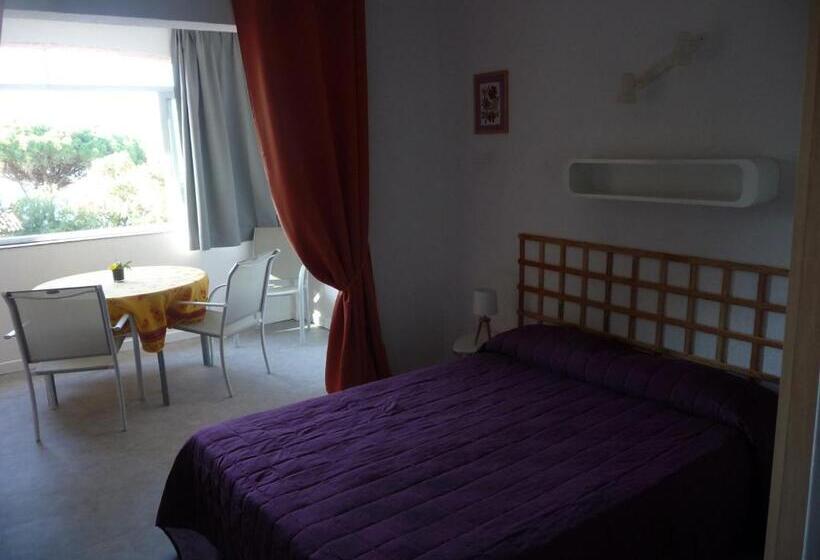 فندق Hôtel Les Eucalyptus