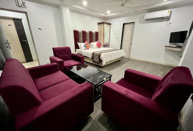 호텔 Jeet Paradise