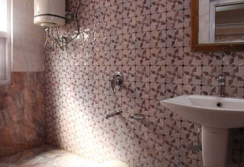 בית מלון כפרי Meridian