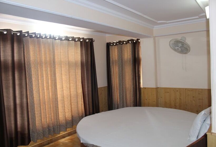 בית מלון כפרי Meridian