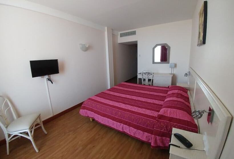 בית מלון כפרי Mira Mar