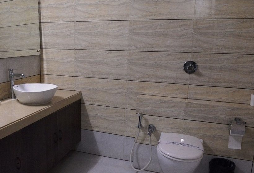 Отель Palm View Residency