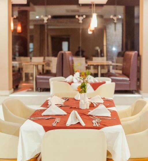 ホテル Tanga Beach Resort & Spa