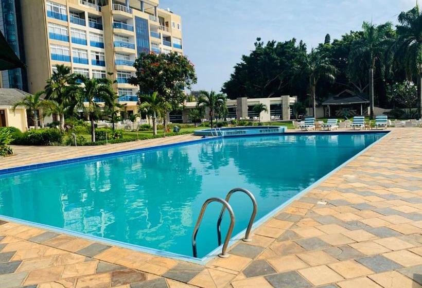 ホテル Tanga Beach Resort & Spa