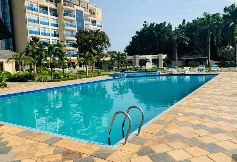 هتل Tanga Beach Resort & Spa