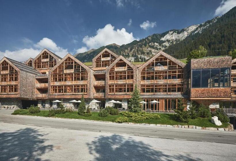 فندق Tenne Lodges