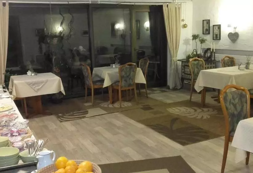 Top Hotel Garni, Modus Hotelbetriebe Gmbh