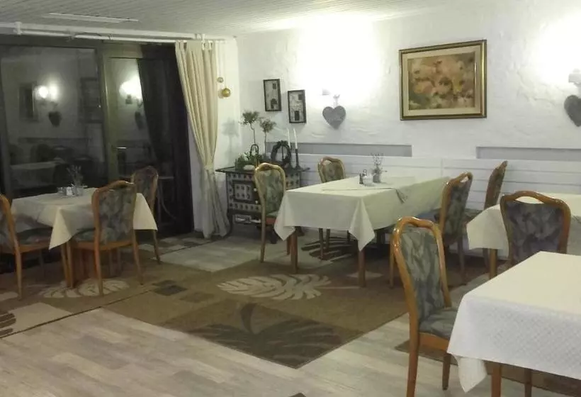 Top Hotel Garni, Modus Hotelbetriebe Gmbh